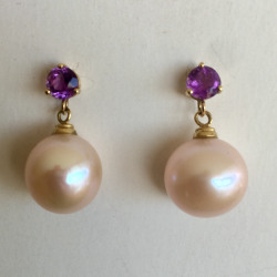 Peach Pearl Earring